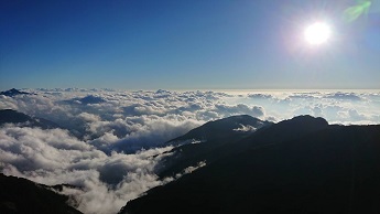 新中橫雲海